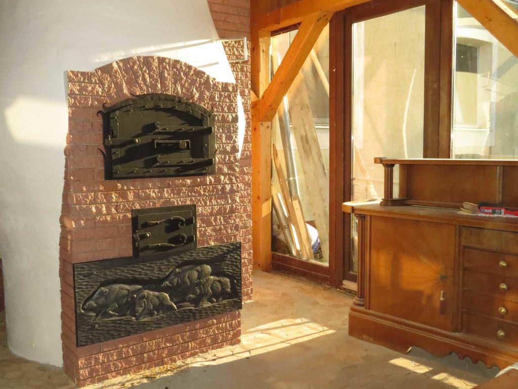 Rezkakas Fogado Bed & Breakfast Zirc Exterior photo